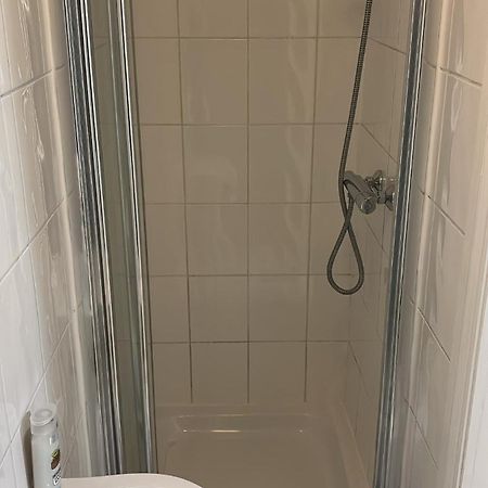 Chariss Room 5 Norwood Экстерьер фото